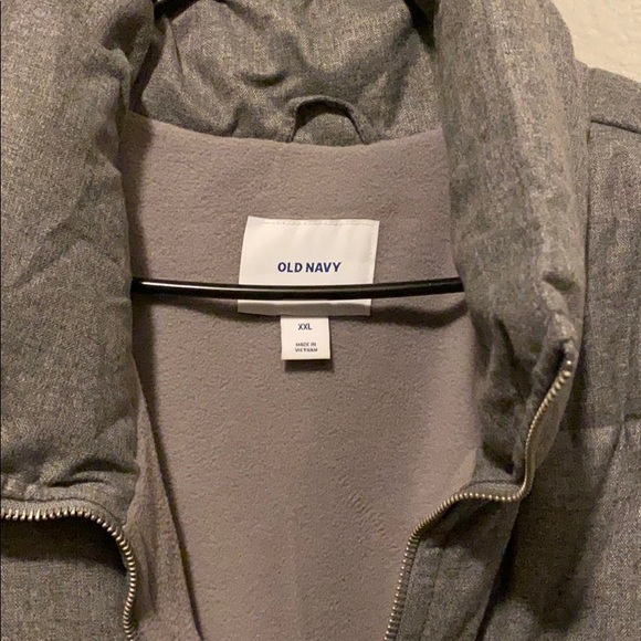 XXL grey old navy vest - Picture 2 of 3